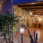 Nyaraló Rustic Istrian House Varesco