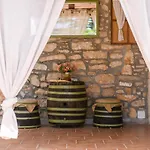 Nyaraló Rustic Istrian House Varesco Krnica