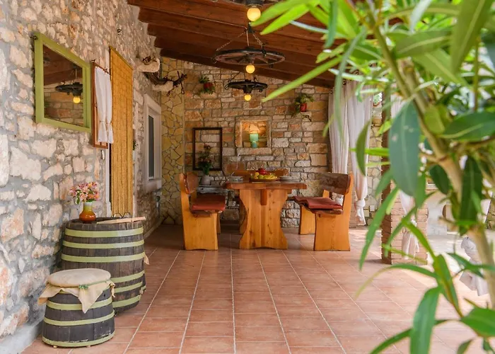Rustic Istrian House Varesco *