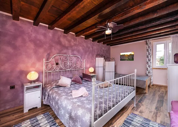 Rustic Istrian House Varesco Feriehus *