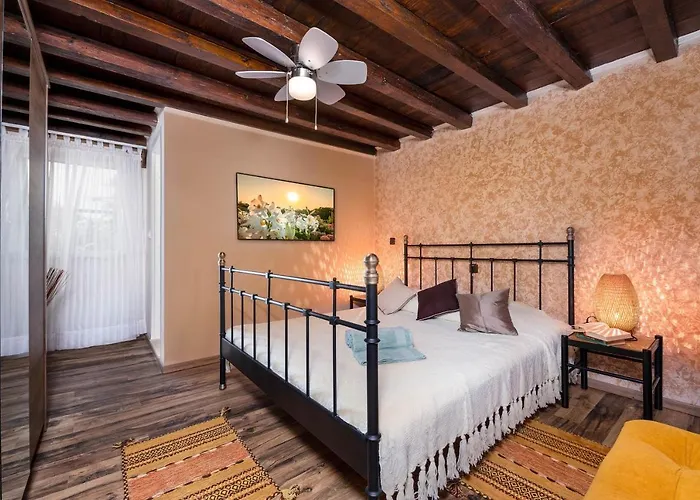 Rustic Istrian House Varesco Krnica