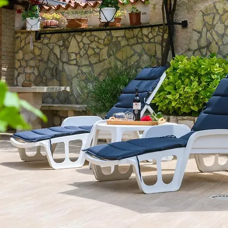 Rustic Istrian House Varesco בית נופש *