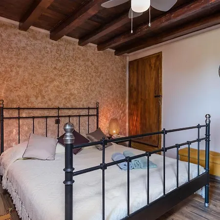 Rustic Istrian House Varesco * Krnica